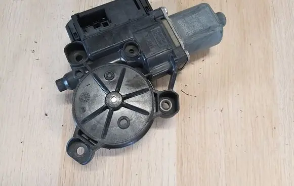 Volkswagen Polo V 6R Front door electric window regulator 6R0959802T