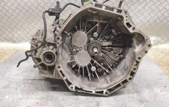 Opel Vivaro Manual 6 speed gearbox PF6040