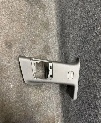 Chevrolet Camaro (B) pillar trim (top) 84016269 LS1670TP0