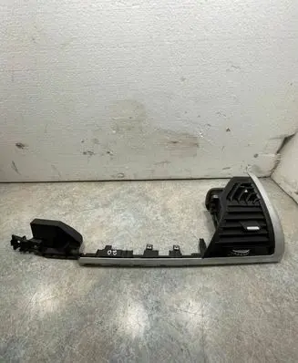 BMW X3 G01 Dashboard side air vent grill/cover trim 9363440 64229363440 00168
