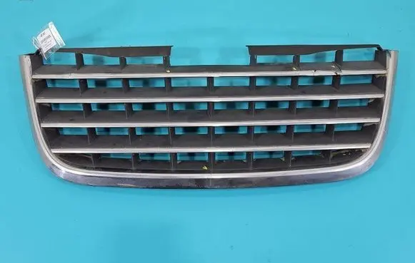 Chrysler Voyager Front bumper upper radiator grill 05113127AA IMPRK1440847