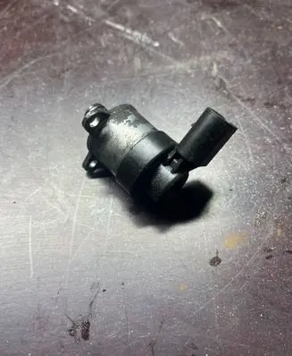 BMW X5 E70 Fuel pressure sensor 