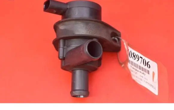 Audi Q5 SQ5 8R Water pump 06H965561