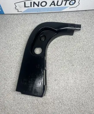 BMW 5 E60 E61 Foot area side trim 7025029