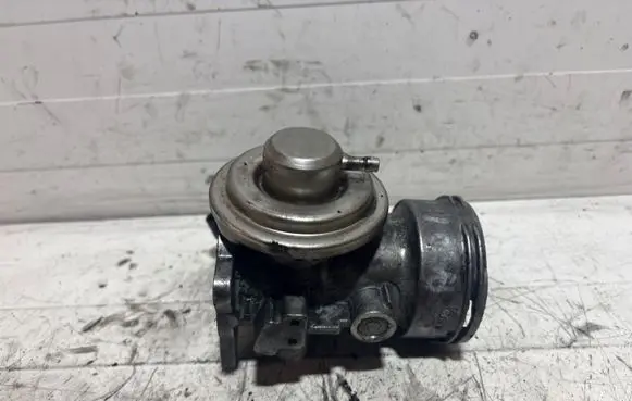 Audi A3 S3 8L EGR valve 038131501AA 025306012