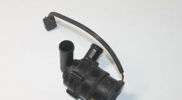 Audi A6 S6 C6 4F Electric auxiliary coolant/water pump