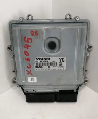 Volvo XC60 Engine control unit/module 31303388 0281015286