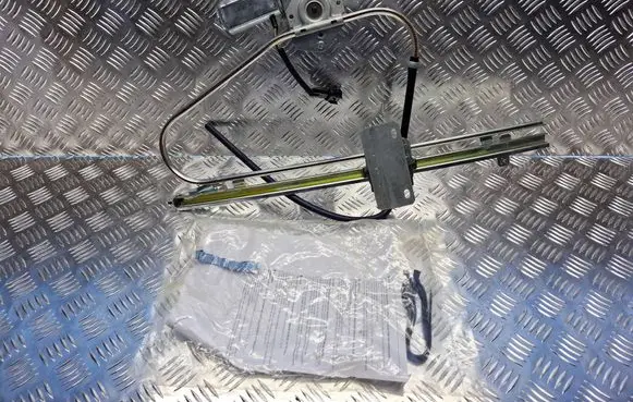 Suzuki SX4 Front door window regulator with motor 71756156