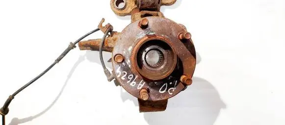 Nissan Primera Front wheel hub