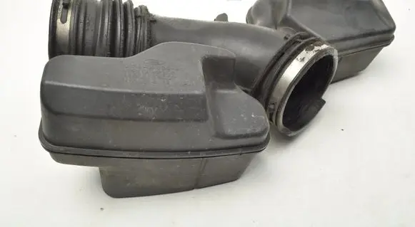 Ford Explorer V Intake resonator BB539F805AD