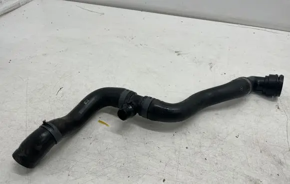 Audi A5 Engine coolant pipe/hose