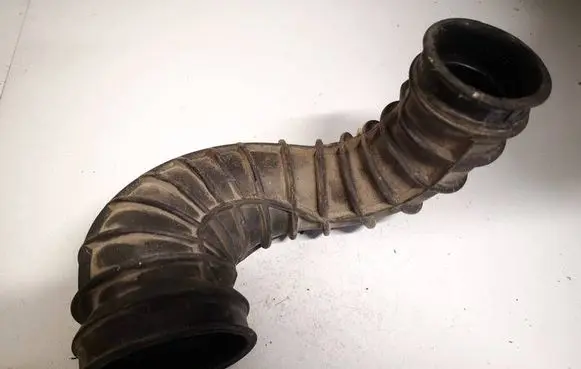 Volvo V70 Air intake hose/pipe 08634143