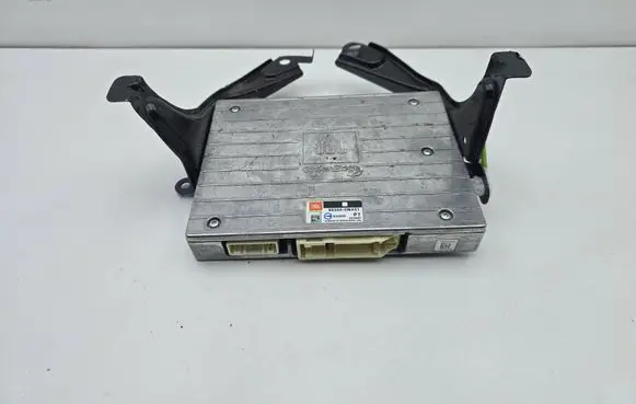 Toyota Prius (XW30) Sound amplifier 862800WA51 R33805 2218887