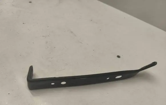 Ford Mustang VI Fender mounting bracket FR3B16C198BC