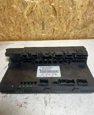 Mercedes-Benz C W203 Comfort/convenience module 2035453101