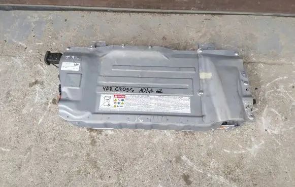 Toyota Yaris Cross Hybrid / electric car battery G9280-K0010