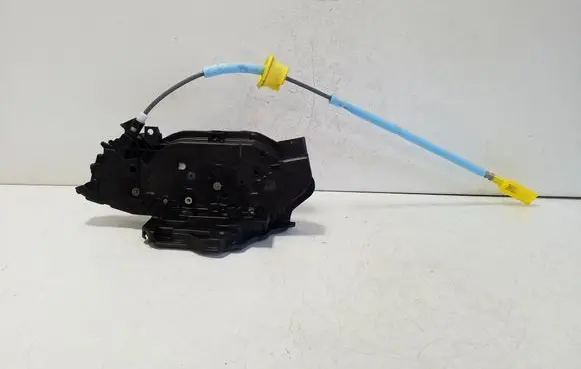 BMW i4 Front door lock 7445051