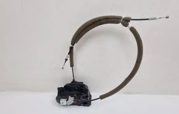 Nissan Qashqai Rear door lock 