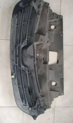 Renault Trafic III (X82) Front grill