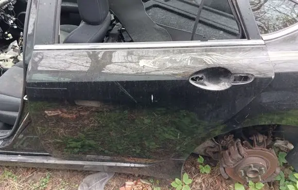 Mazda 6 Rear door