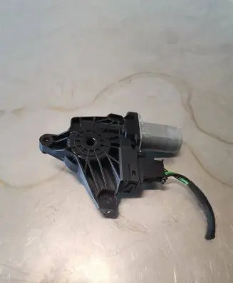 Mercedes-Benz GLC C253 Rear door window regulator motor A2059060401