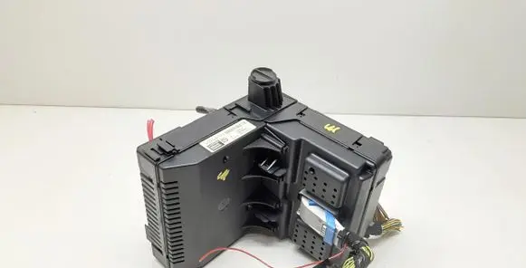 Volvo S60 Fuse module 31282455 28191071 08W485