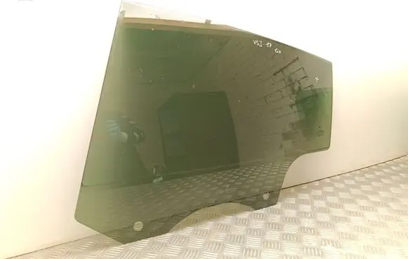 Tesla Model Y Rear door window glass 43R011876