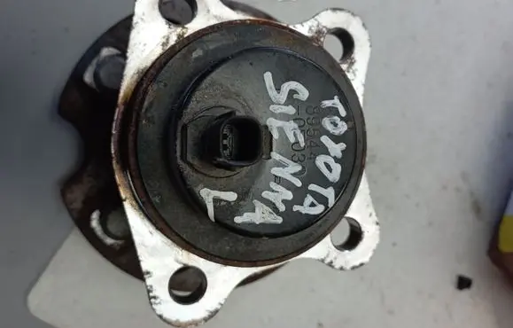 Toyota Sienna XL30 III Rear wheel ball bearing 895440E030 89544-0E030