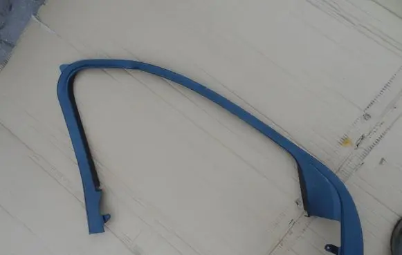 Ford Kuga III Front door window/glass frame LV4BS201A19ADW
