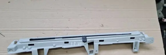 Chrysler Pacifica Tailgate/trunk side cover trim PX92000403AY 22630545