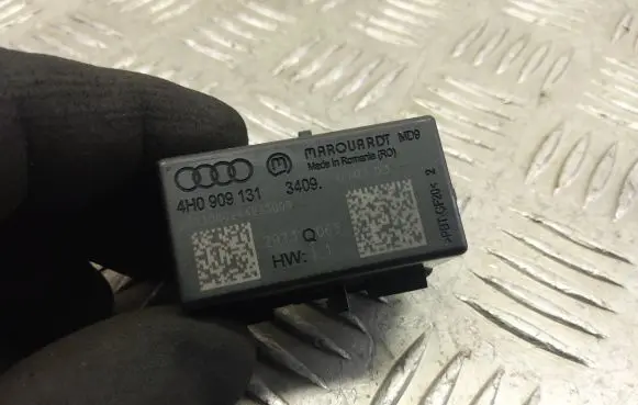 Audi A6 S6 C7 4G Keyless (KESSY) go control unit/module 4H0909131