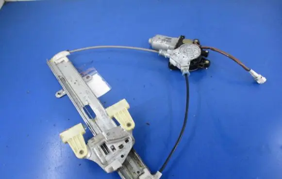 Suzuki Liana Rear door window regulator with motor
