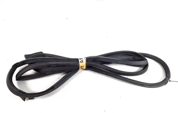 Toyota Corolla Verso AR10 Front door rubber seal 67861-0F010