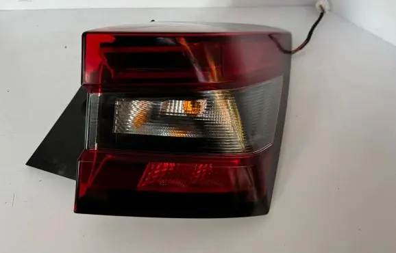 Nissan Juke II F16 Rear/tail lights