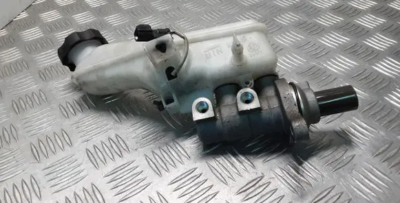Hyundai Tucson TL Master brake cylinder