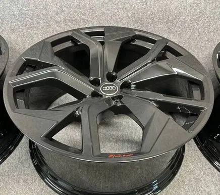 Audi RS Q8 R23 light alloy rim 4M8601025AH