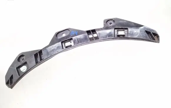 Fender mounting bracket