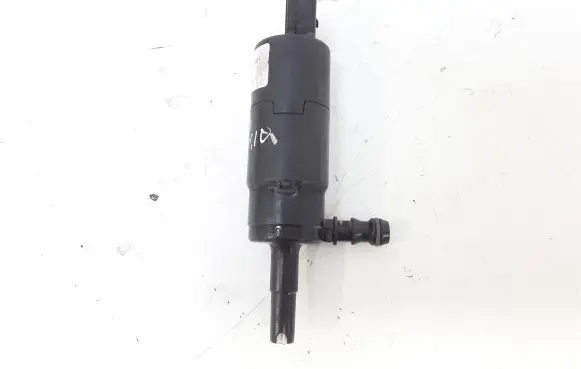 Skoda Octavia Mk1 (1U) Headlight washer pump 3B7955681