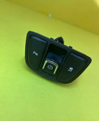Opel Zafira C Tailgate/trunk/boot open switch 