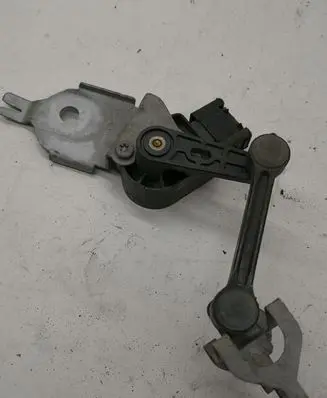 Mercedes-Benz E W213 Headlight/headlamp level sensor A0009053704