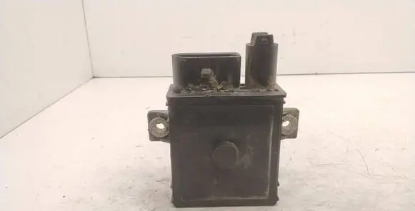 BMW 7 E65 E66 Glow plug pre-heat relay 7801202 0004555795 0522150101