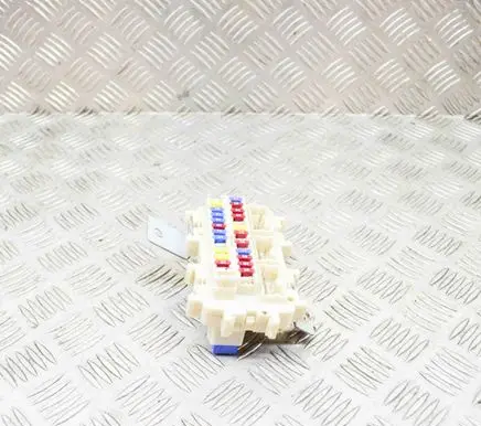 Renault Koleos I Fuse module JY00A8C05