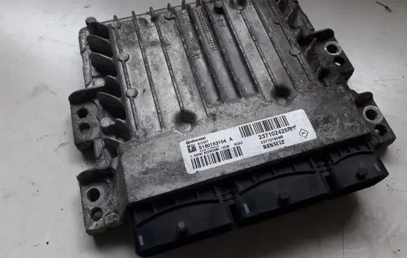 Renault Megane III Engine control unit/module 237102426R