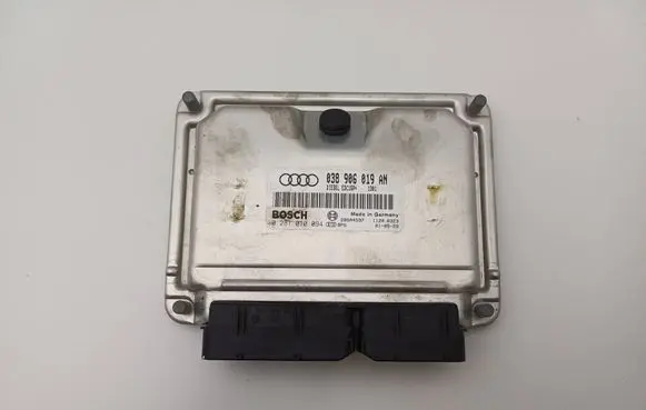 Audi A4 S4 B5 8D Engine control unit/module 038906019AN