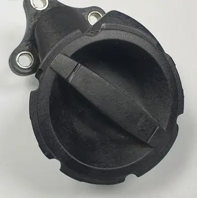 Volvo V70 Oil fill pipe 31330189