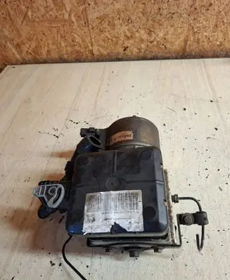 Citroen C5 Air suspension compressor 9636715980