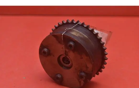 Toyota Avensis Verso Crankshaft pulley 13050-0d010