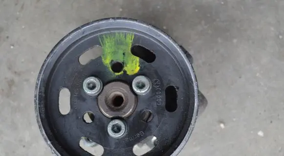 Volkswagen Golf IV Power steering pump 1J0422154D 26066368