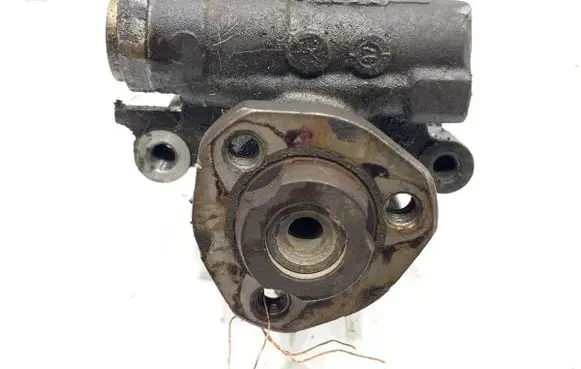 Volkswagen Golf IV Power steering pump 1J0422154B
