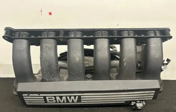 BMW 5 E60 E61 Intake manifold 7520367 51750610 N52B300L